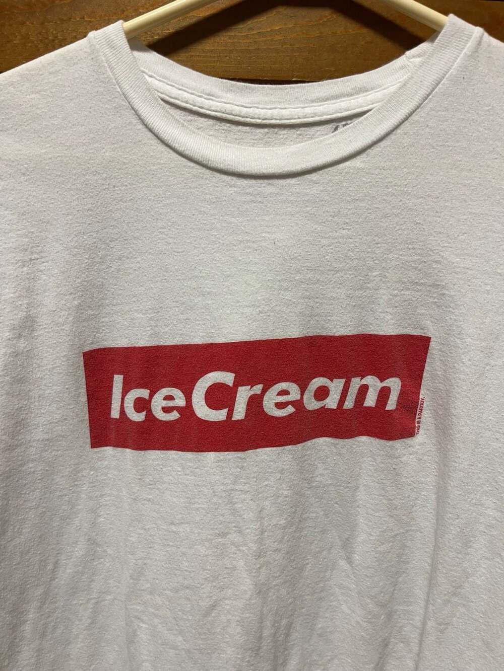 Cows Ice Cream T-Shirt Size M White Parody Box Logo